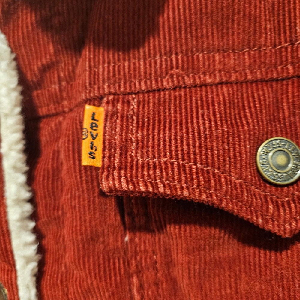Levi's Trucker Jacket Womens M Burgundy Corduroy Sherpa Lined Orange Tab Coat - Picture 5 of 10